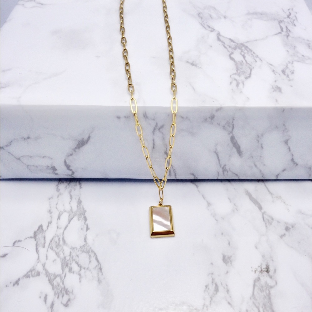 Mother of pearl rectangle pendant necklace
